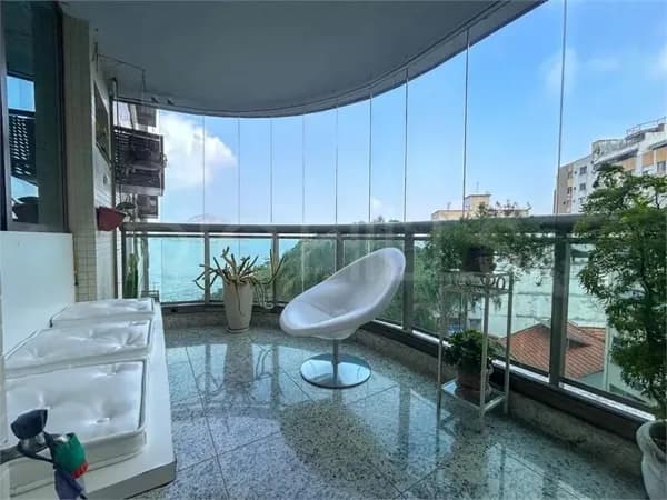 Apartamento de 4 quartos, com 204m², à venda na Praia de Icaraí, Niterói/RJ