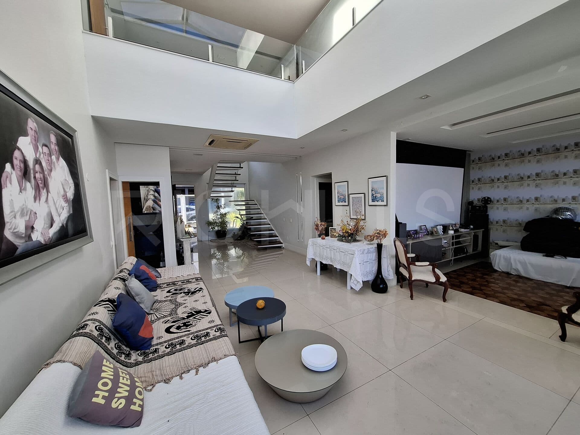 Casa em Condomínio com 4 quartos e 480m², à venda em Charitas, Niterói/RJ