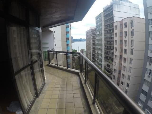 Apartamento de 4 quartos, com 240m², à venda em Icaraí, Niterói/RJ