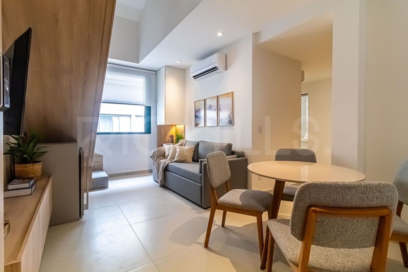 Apartamento Duplex de 2 quartos, com 68,43m², à venda em Copacabana, Rio de Janeiro/RJ