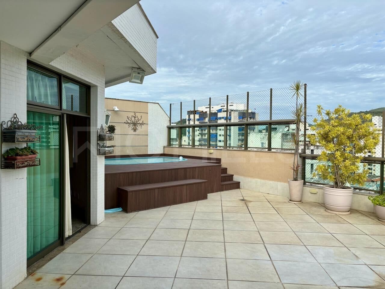 Apartamento Cobertura Duplex de 3 quartos, com 250m², à venda no Jardim Icaraí, Niterói/RJ