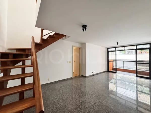 Cobertura de 3 quartos à venda no Ed. Bernini, com 215m², no Jardim Icaraí, Niterói/RJ