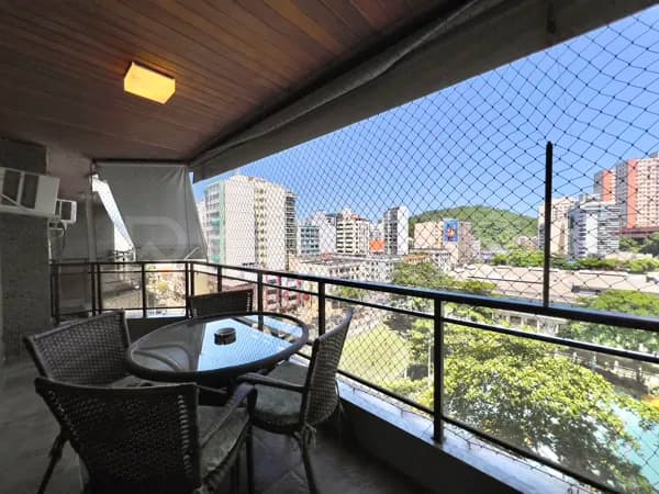 Apartamento de 4 quartos, com 360m², à venda no Jardim Icaraí, Niterói/RJ