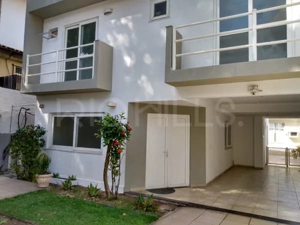 Casa Duplex de 3 quartos, com 250m², à venda em São Francisco, Niterói/RJ