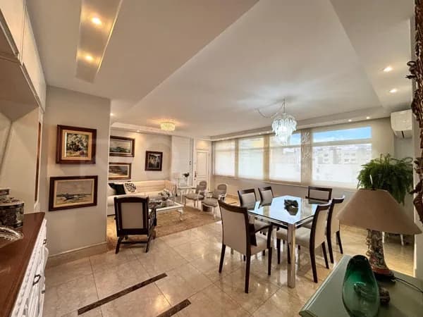 Apartamento de 3 quartos, com 202m², à venda em Icaraí, Niterói/RJ