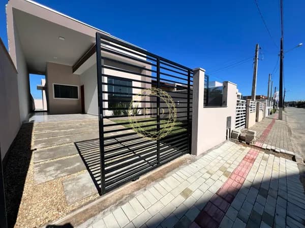 Casa com suíte e amplo espaço de terreno a venda - Barra Velha/SC
