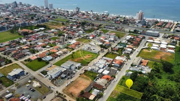 Terreno a venda apenas 900 metros da praia do Tabuleiro - Barra Velha/SC