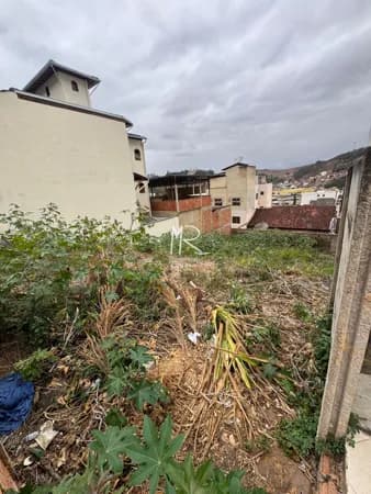 Lote/Terreno em Manhuaçu - Pinheiro
