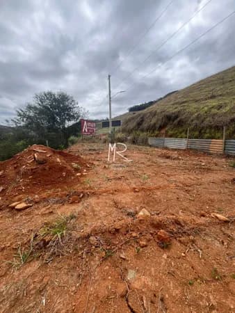 Lote/Terreno em Manhuaçu - Margem da 116