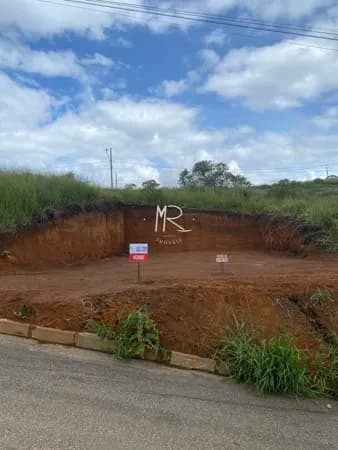 Lote/Terreno em Manhuaçu - Vila Nova