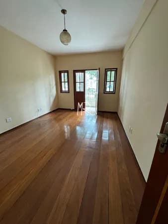 Apartamento em Manhuaçu - Centro