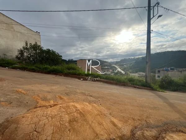Lote/Terreno em Manhuaçu - Alfa Sul