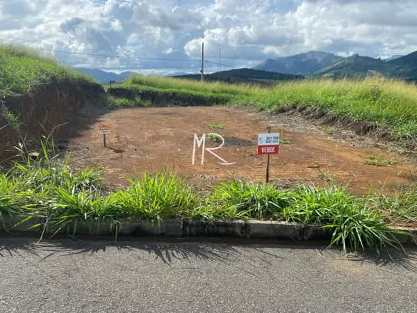 Lote/Terreno em Manhuaçu - Vila Nova
