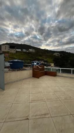 Prédio/Edifício Inteiro em Manhuaçu - Petrina