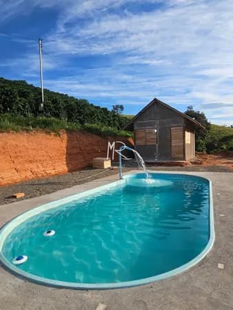 Casa em Vermelho Novo - Centro