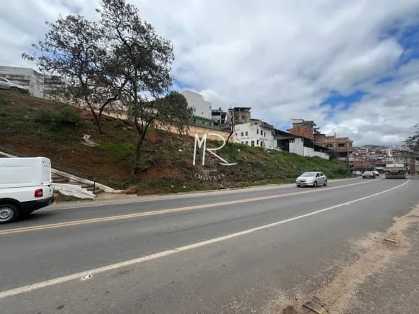 Pavilhão/Galpão Industrial em Centro, Manhuaçu/MG