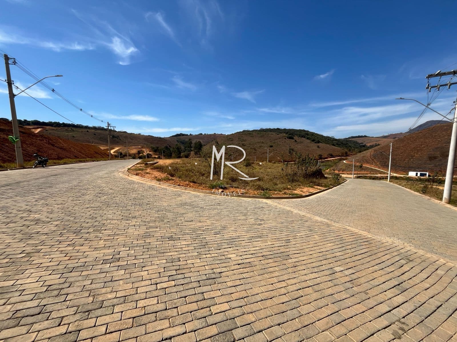 Lote/Terreno em Manhuaçu - Cristal Bandeira