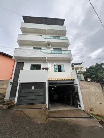 Prédio Residencial com três apartamentos em São Jorge, Manhuaçu/MG