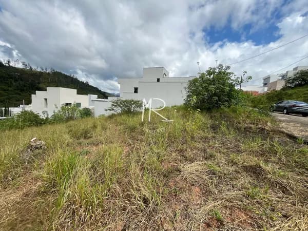 Lote/Terreno em Manhuaçu - Vale Verde