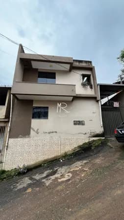 Prédio/Edifício Inteiro em Manhuaçu - São Jorge