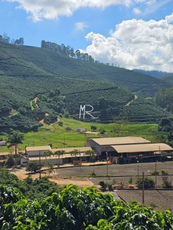 Fazenda/Sítios/Chácaras em Reduto - Área Rural
