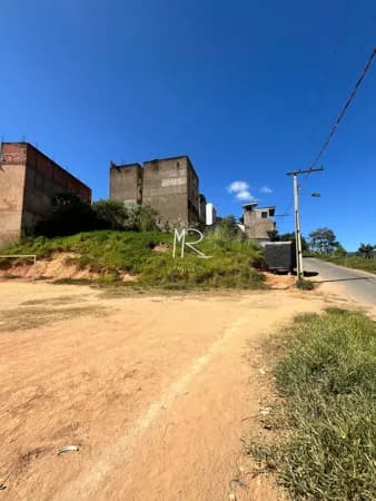 Lote/Terreno em Manhuaçu - Santa Luzia