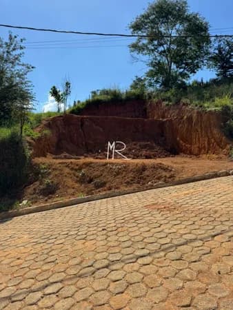 Lote/Terreno em Manhuaçu - Cidade Nova