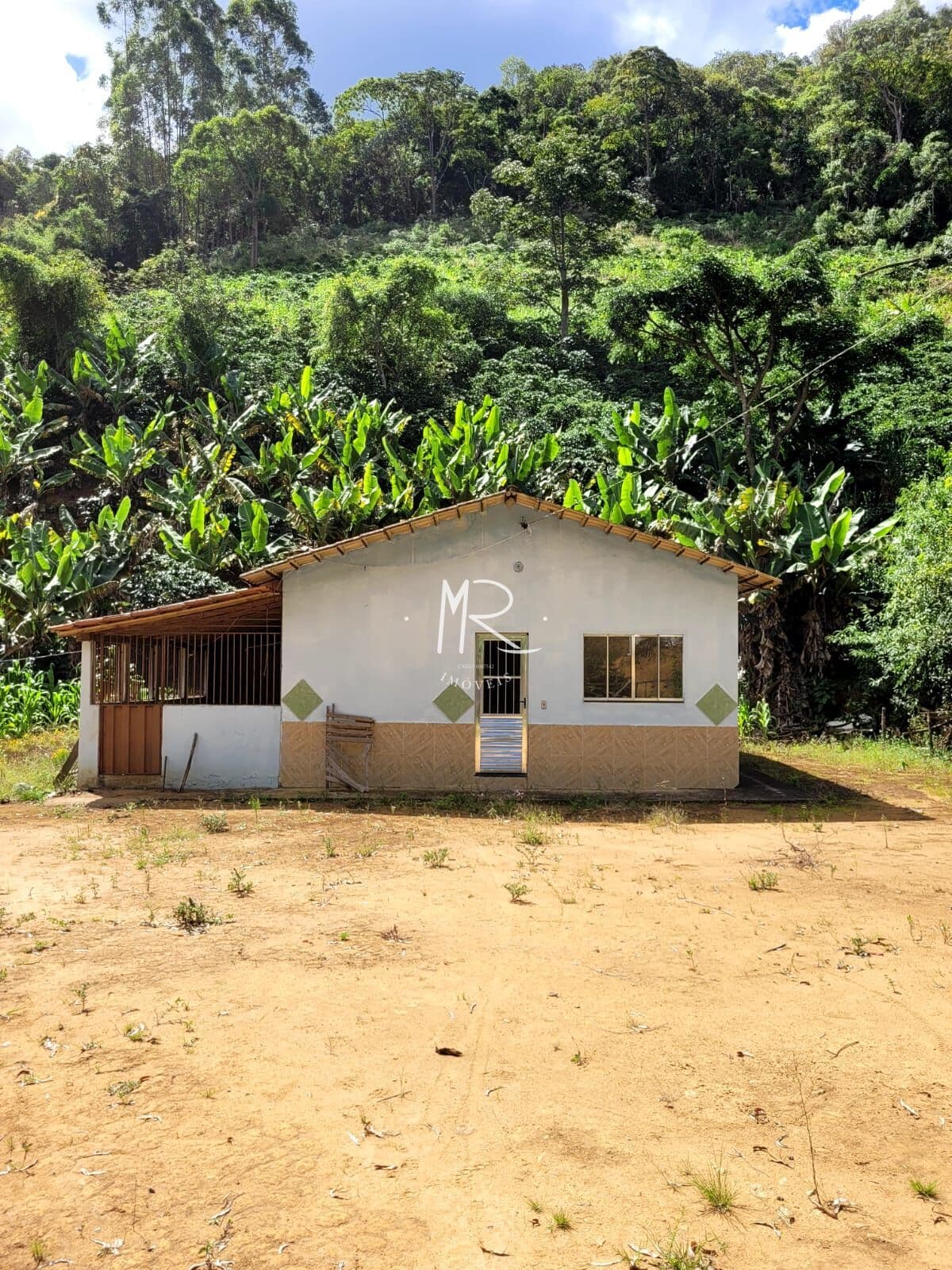 Fazenda/Sítios/Chácaras em Simonésia - Área Rural