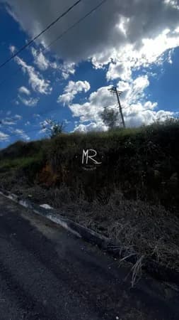 Lote/Terreno em Manhuaçu - Vale da Ema