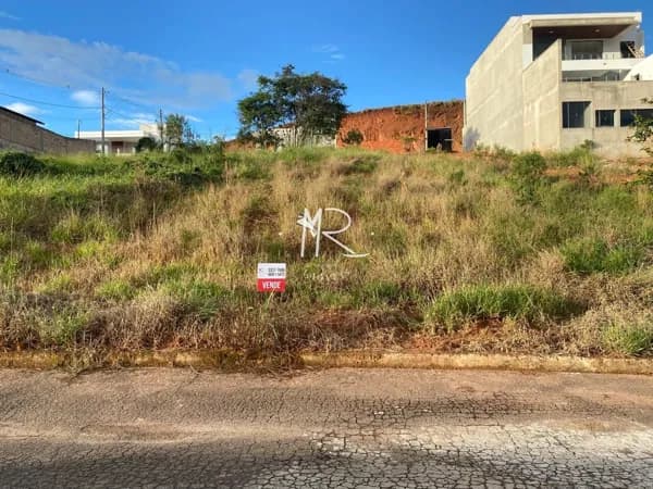 Lote/Terreno em Manhuaçu - Vale Verde
