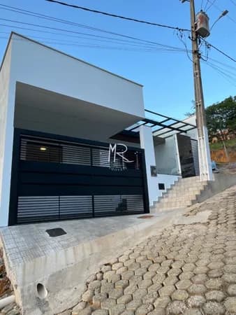 Casa em Manhuaçu - Cidade Nova