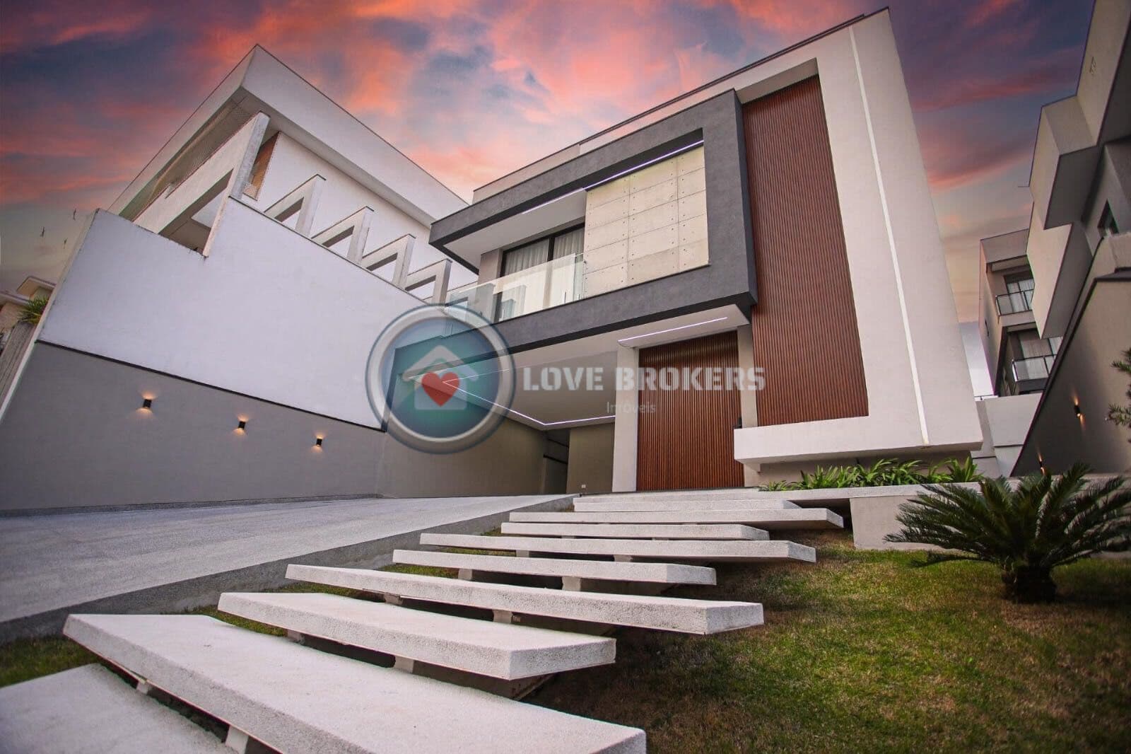 Casa Alto Padrão em Residencial Real Park, Arujá/SP