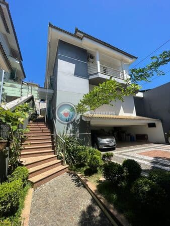Casa Alto Padrão À Venda No Centro De Arujá