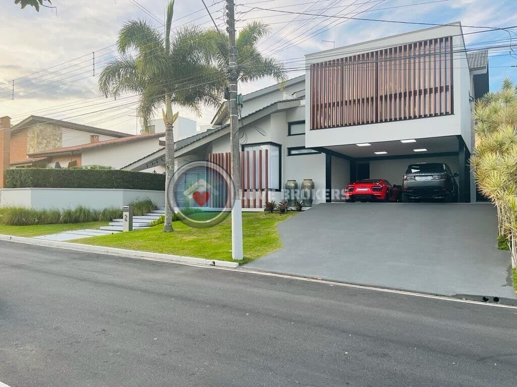Casa Alto Padrão À Venda No Condomínio Arujá 5