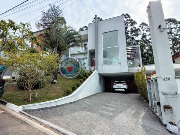 Casa a Venda no Condomínio Real Park Arujá