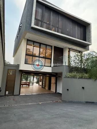 Casa Alto Padrão À Venda No Condomínio Arujá 5