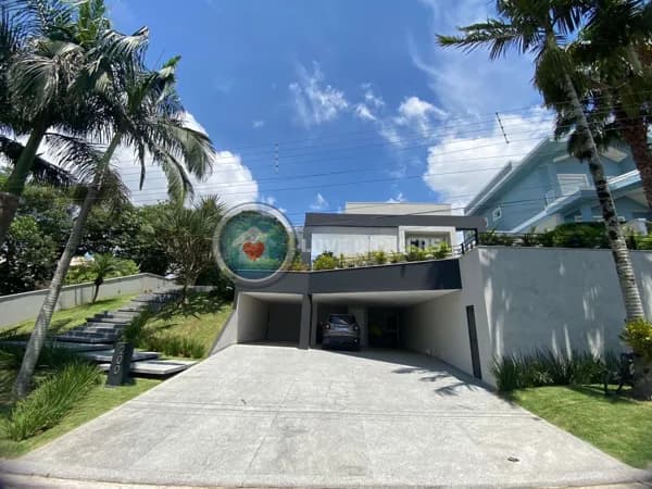 Casa à venda no Condomínio Arujá V