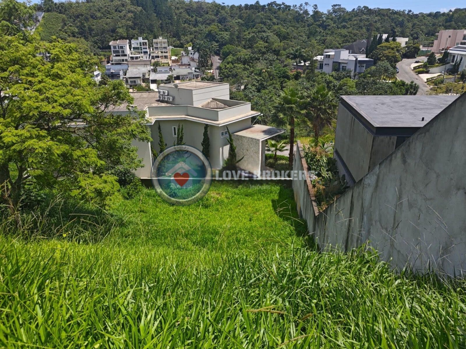 Terreno à venda no Condomínio Hills III - Arujá/SP
