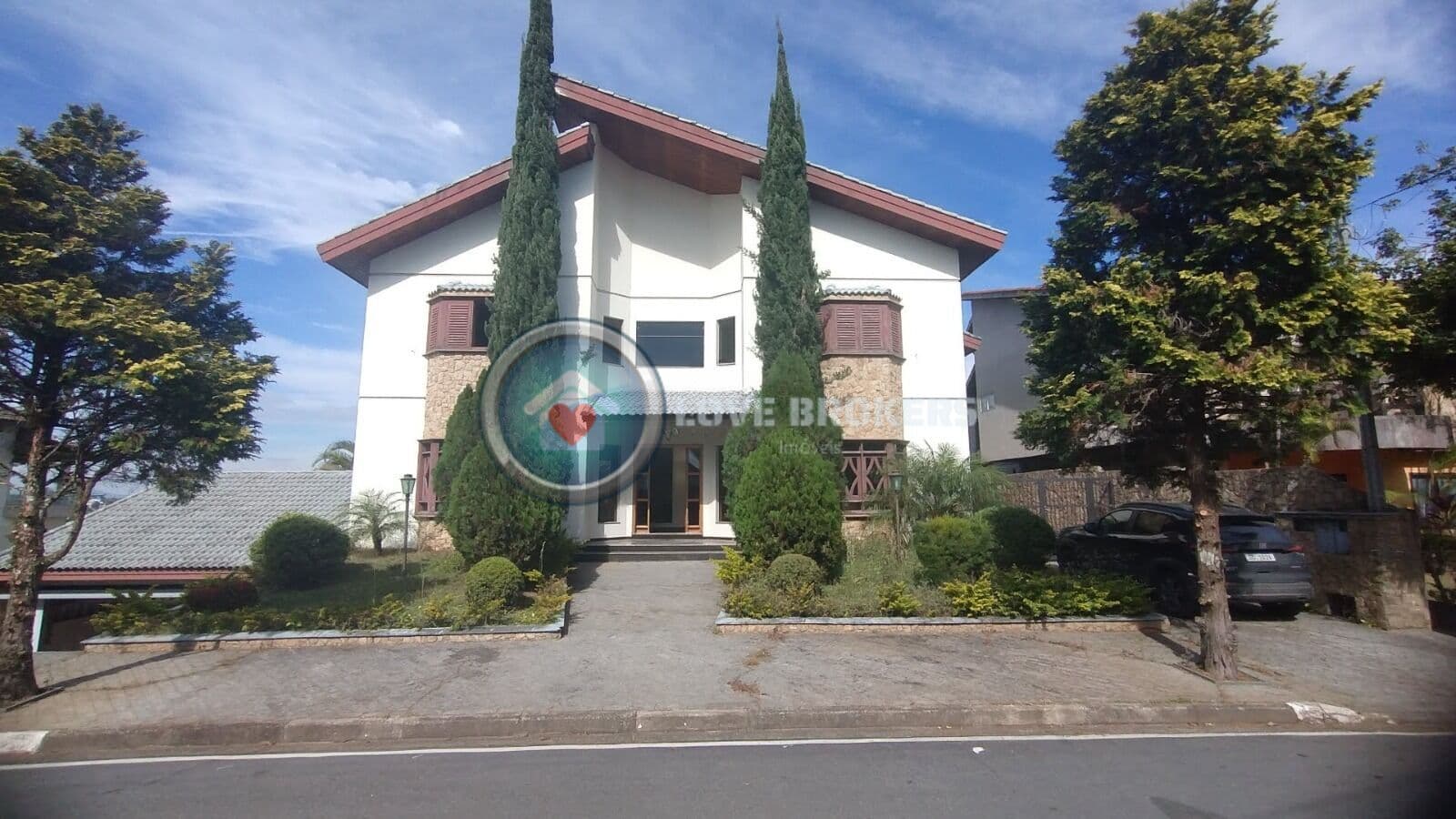 Casa a Venda no Condomínio Arujá V