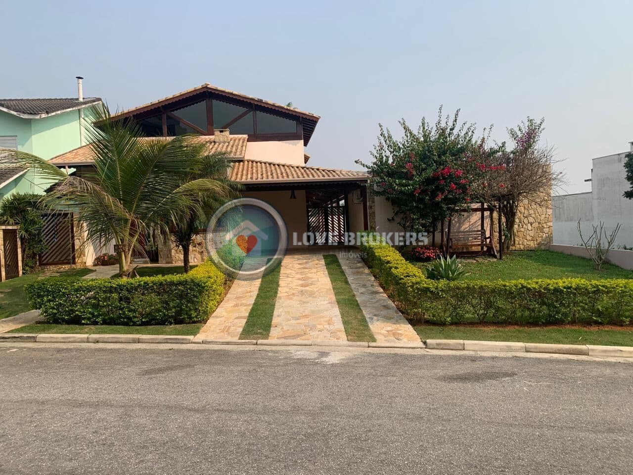 Casa a venda no Condomínio Aruã