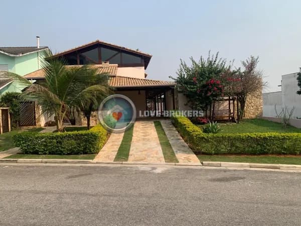 Casa a venda no Condomínio Aruã