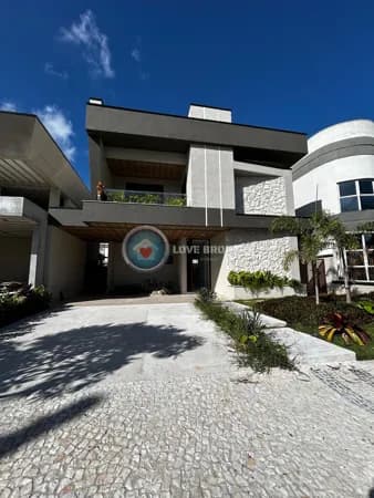 Casa em Condomínio Granja Anitta