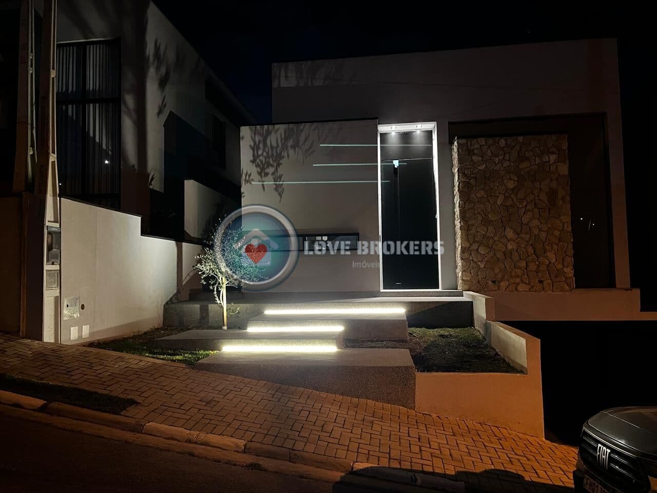 Casa Alto Padrão em Mosaico Essence