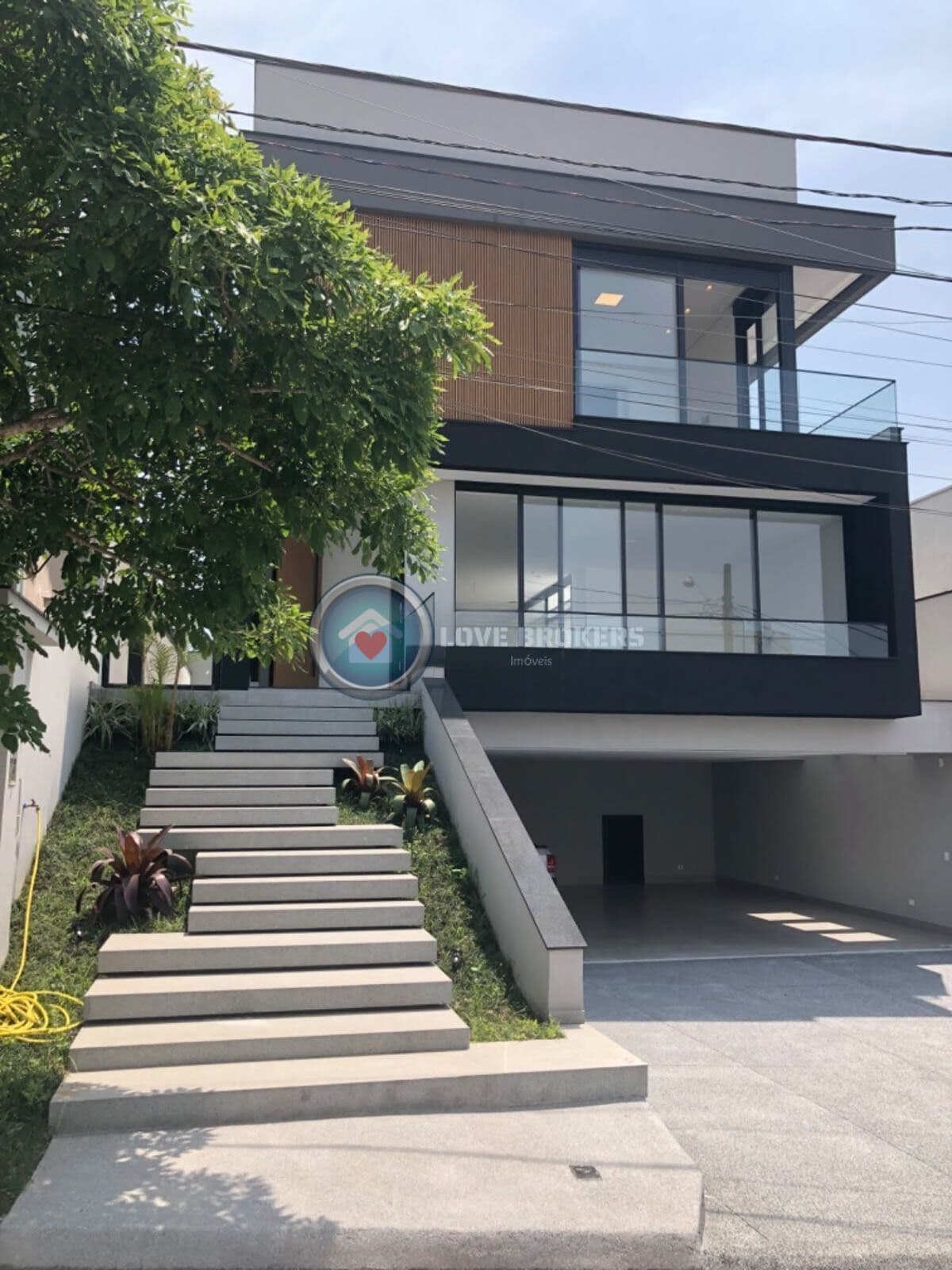 Casa à venda no Residencial Real Park - Arujá/SP