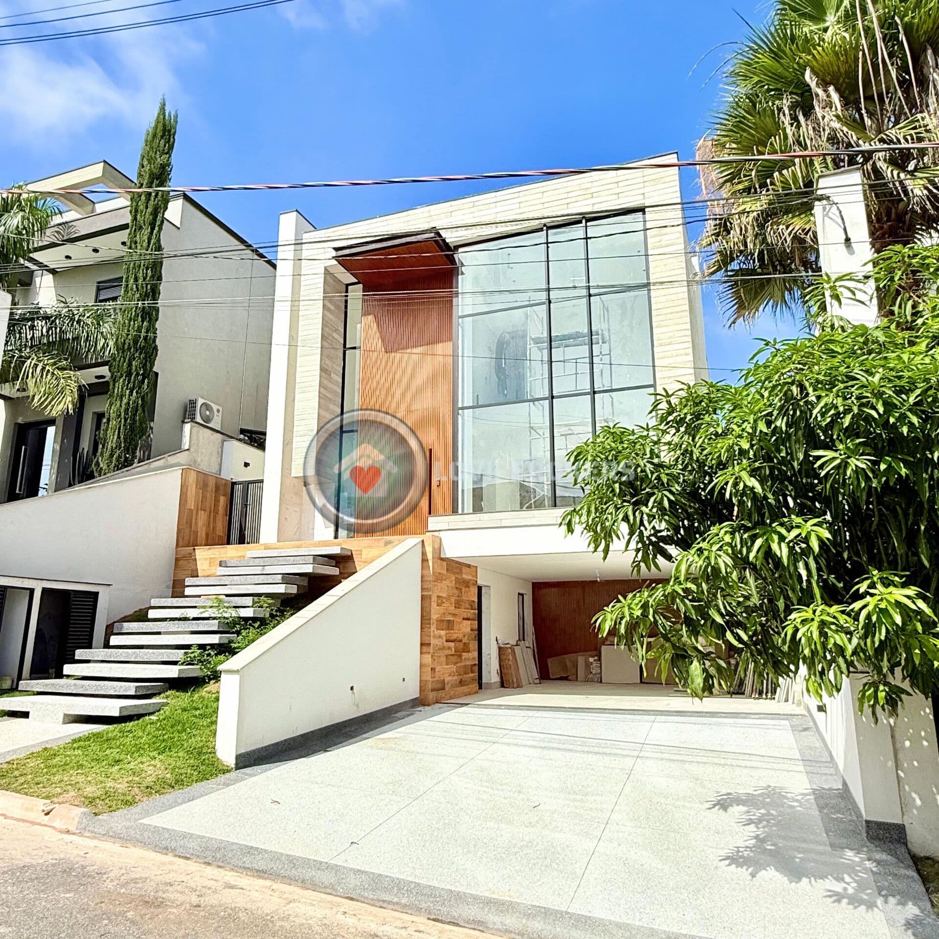 Casa à venda no Condomínio Residencial Real Park - Arujá/SP