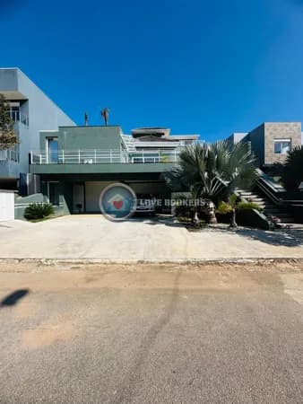 Espetacular Residência de Alto Padrão no Condomínio Terras de Santa Adélia