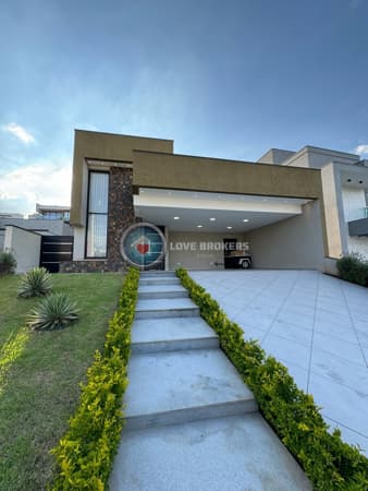 Casa Alto Padrão À Venda no Condomínio Aruã Brisas