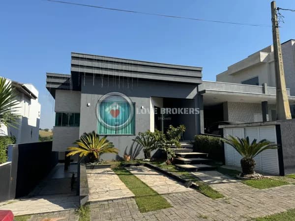 Casa a venda no Cndomínio Aruã Brisas