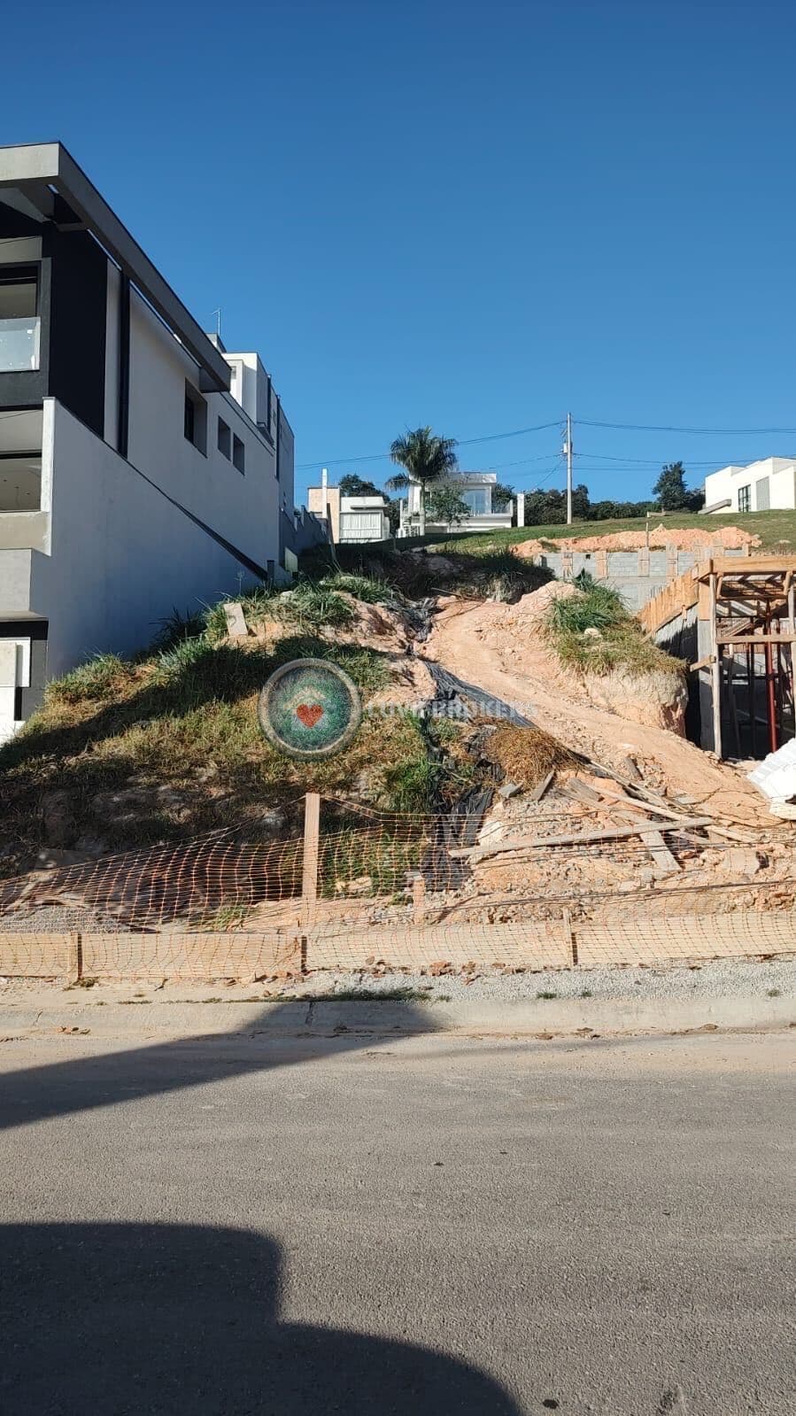 Terreno À Venda No Condomínio Aruã Brisas Em Mogi das Cruzes