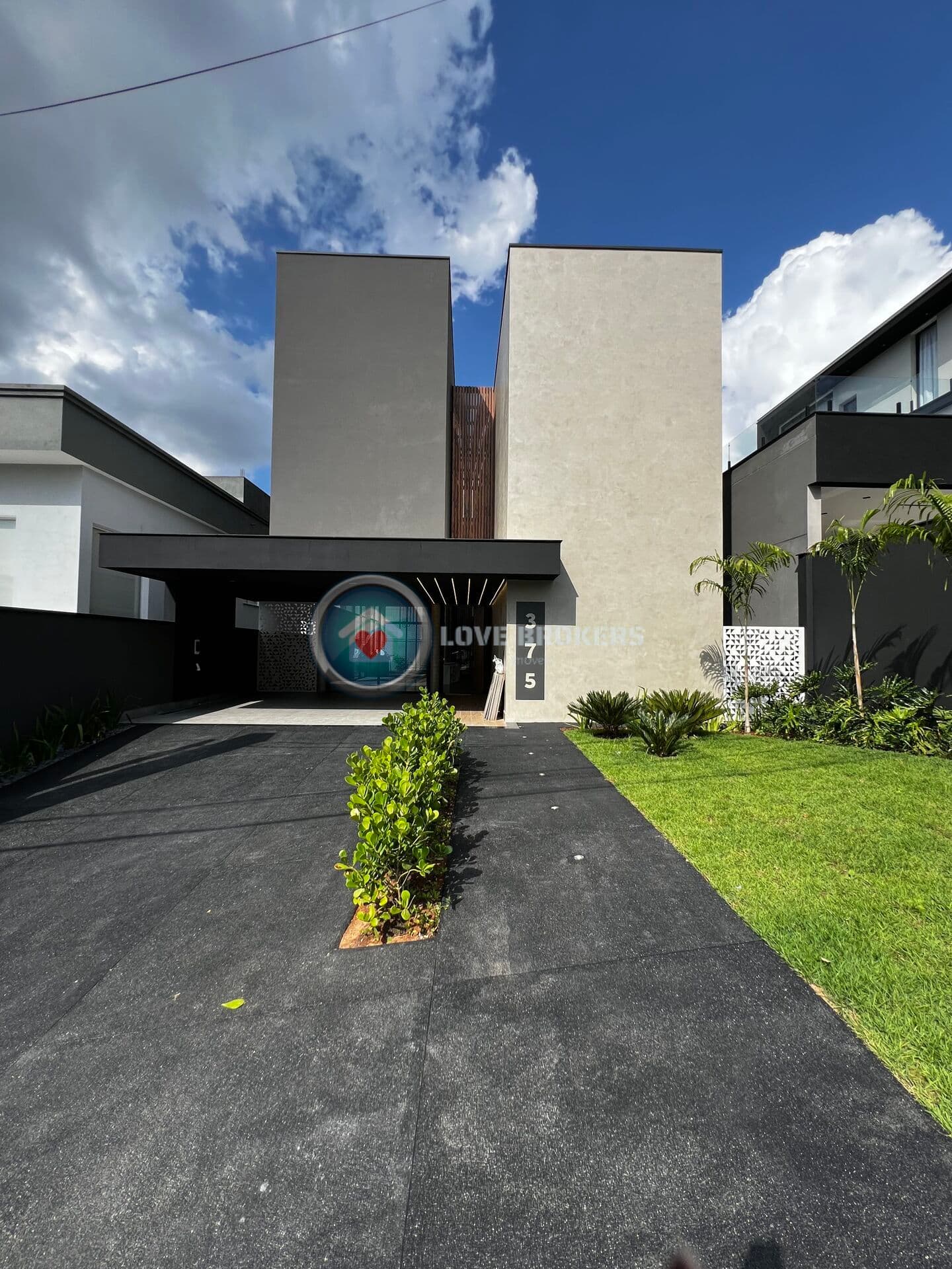 Casa Alto Padrão a venda no Condomínio Real Park, Arujá/SP